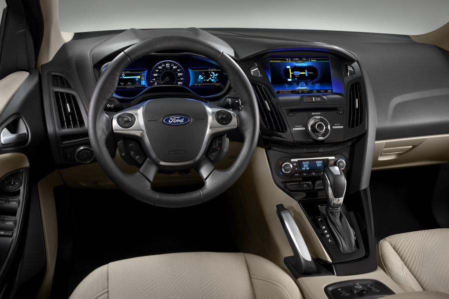  Ford Focus Electric 2011 года  (фото 38 из 131)